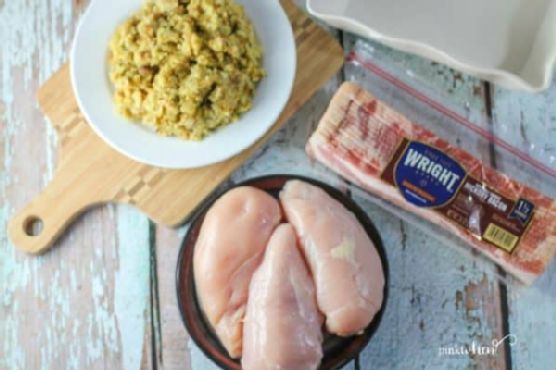 How to Make an Amazing Bacon Wrapped Stuffed Chicken Breast How to Make an Amazing Bacon Wrapped Stuffed Chicken Breast
