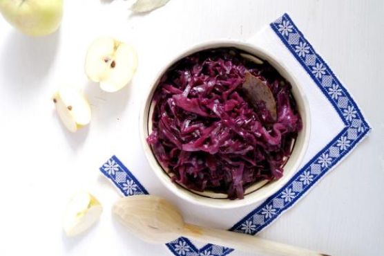 German Braised Red Cabbage German Braised Red Cabbage