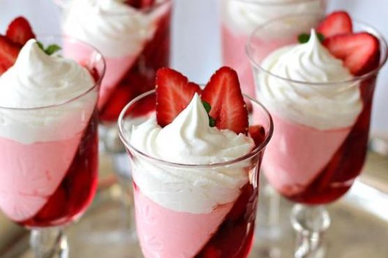Jell-O Strawberry Parfait Jell-O Strawberry Parfait