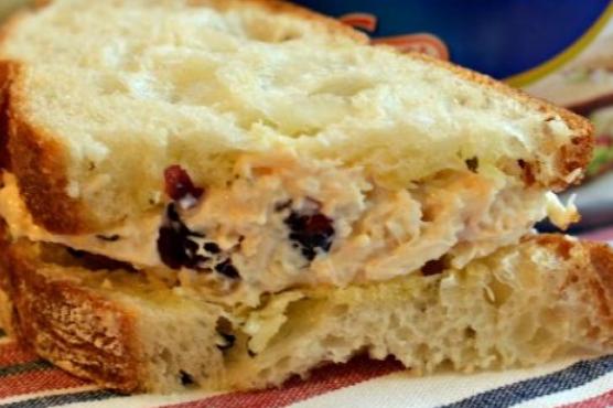 Pine Nut and Cranberry Picnic Chicken Salad Pine Nut and Cranberry Picnic Chicken Salad