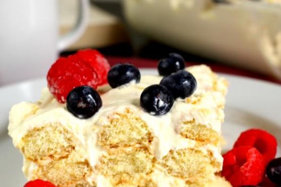 Limoncello Tiramisù with Raspberries and Blueberries Limoncello Tiramisù with Raspberries and Blueberries