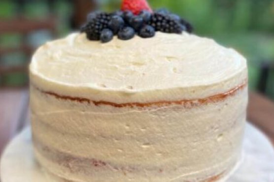 Berry Chantilly Cake