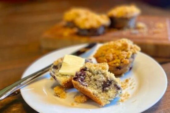 Easy Zesty Blueberry Muffins with Streusel Topping