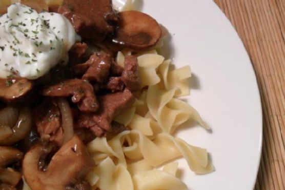Beef Stroganoff w Bella Mushrooms Beef Stroganoff w Bella Mushrooms