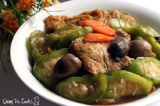Braised Ridged Gourd With Beancurd Skin