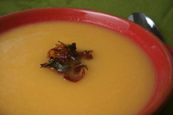 Cantaloupe Soup With Crispy Ham and Basil