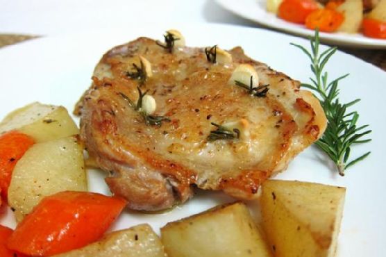 Chicken Thigh With Rosemary and Garlic Chicken Thigh With Rosemary and Garlic