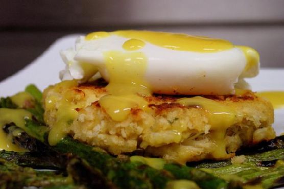 Crab Cakes Eggs Benedict Crab Cakes Eggs Benedict