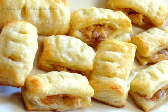 Creamy Apple Cinnamon Pockets