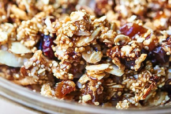 Dark Chocolate Chunk Quinoa Granola Bars