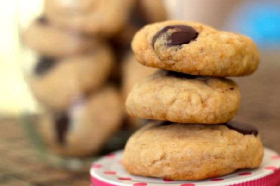 Easy, Healthy Peanut Butter Chocolate Chip Cookies Easy, Healthy Peanut Butter Chocolate Chip Cookies