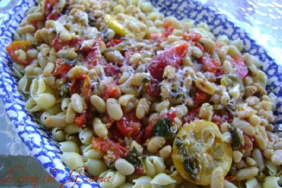 Macaroni with Fresh Tomatoes and Beans Macaroni with Fresh Tomatoes and Beans