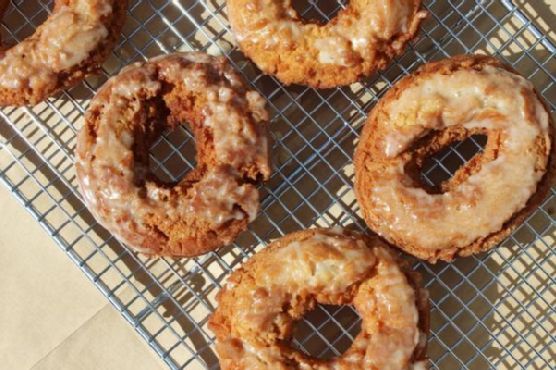 Glazed Apple Cider Doughnuts