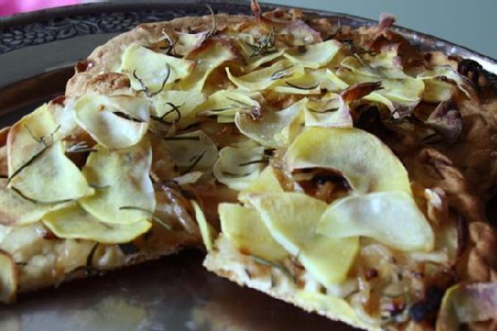 Golden Potato and Caramelized Onion Flat Bread Pizza Golden Potato and Caramelized Onion Flat Bread Pizza