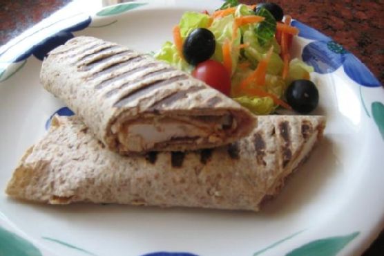 Grilled Buffalo Chicken Wraps Grilled Buffalo Chicken Wraps