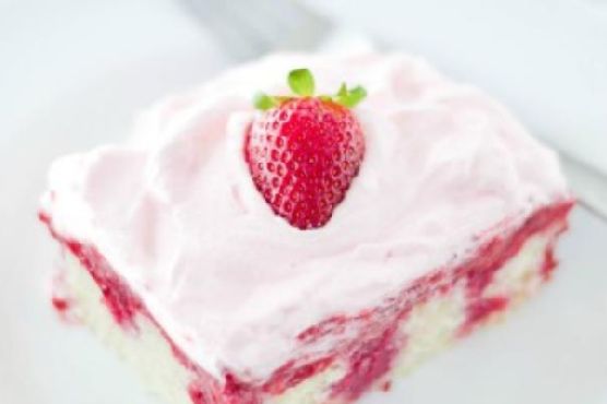 Real Strawberry Poke Cake
