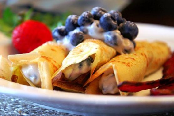 Reduced Fat Blueberry Cheesecake Crepes