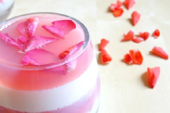 Rose Petal, Milk and Honey Agar Agar Rose Petal, Milk and Honey Agar Agar