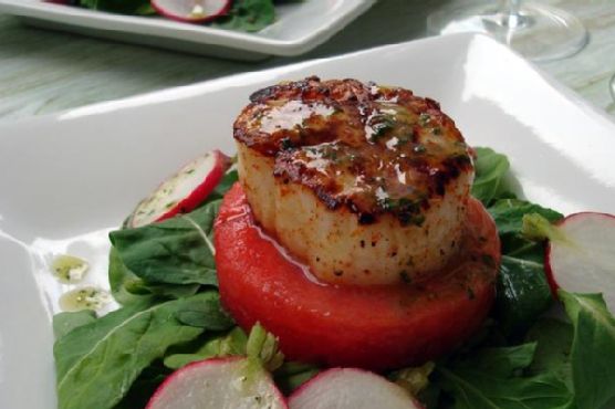 Seared Scallop and Watermelon Salad With Sparkling Mint Vinaigrette