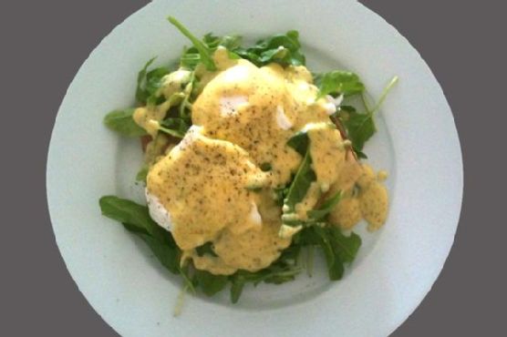 Smoked Salmon Eggs Benedict With Lemon Dill Hollandaise