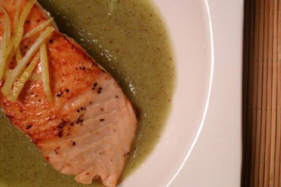 Sockeye Salmon on Kiwi & Lemon Puree Sockeye Salmon on Kiwi & Lemon Puree