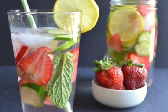 Strawberry Cucumber Refresher Strawberry Cucumber Refresher