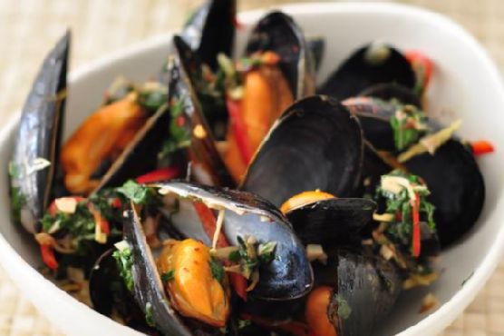 Thai-Style Mussels Thai-Style Mussels