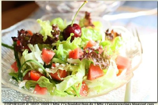 Watermelon Leaf Lettuce Salad With Light Feta