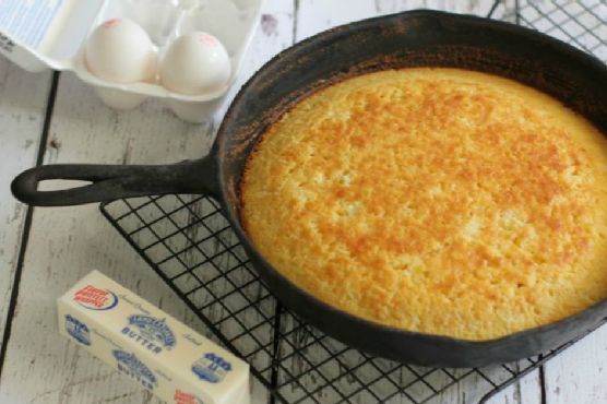 How to Make a Skillet Cornbread How to Make a Skillet Cornbread
