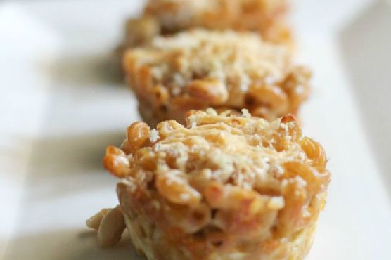 Homemade Macaroni and Cheese Muffin Cups