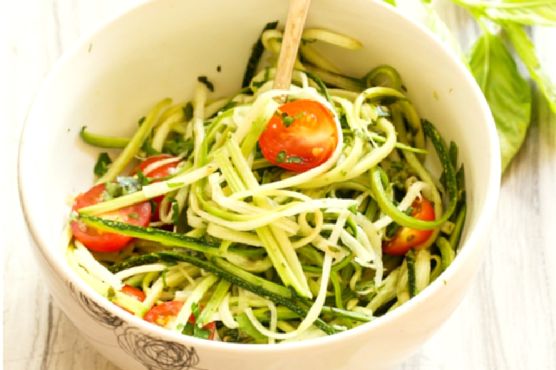 Zucchini Noodles with Pesto Zucchini Noodles with Pesto