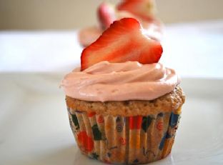 Vegan Strawberry Cupcakes
